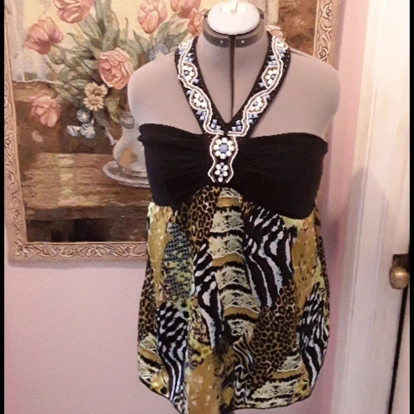 q multi color geometric regular size top XL - Picture 1 of 2